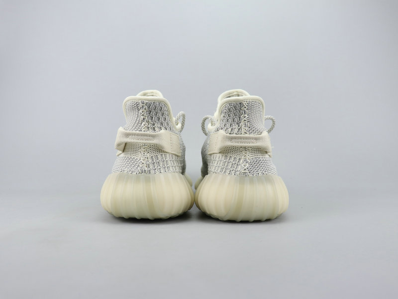 yeezy dames beige