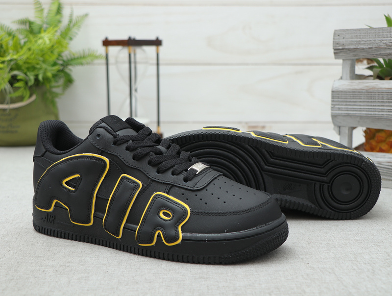 nike air force uptempo 99