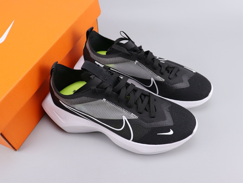 nike vista lite black size 5